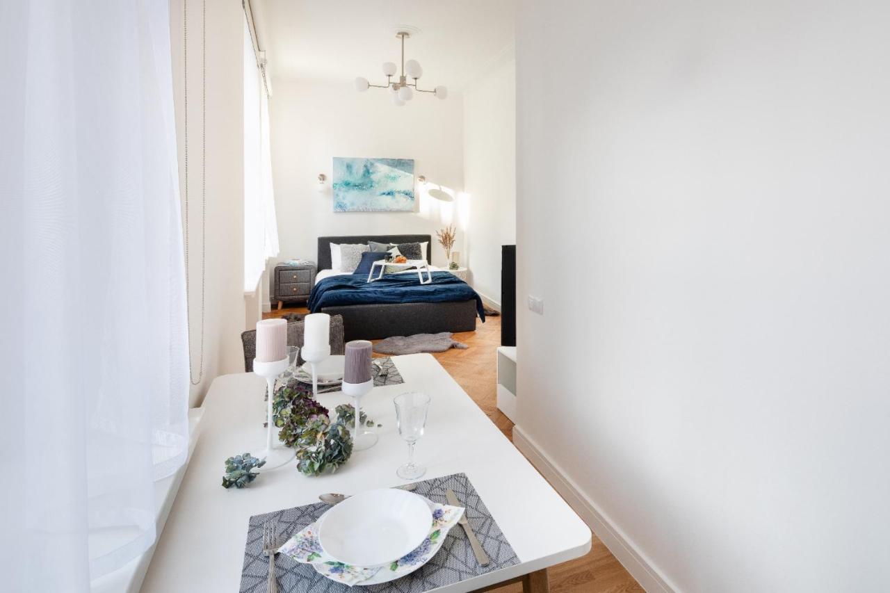 Brivibas House Design Apartments In City Center Riga Ngoại thất bức ảnh