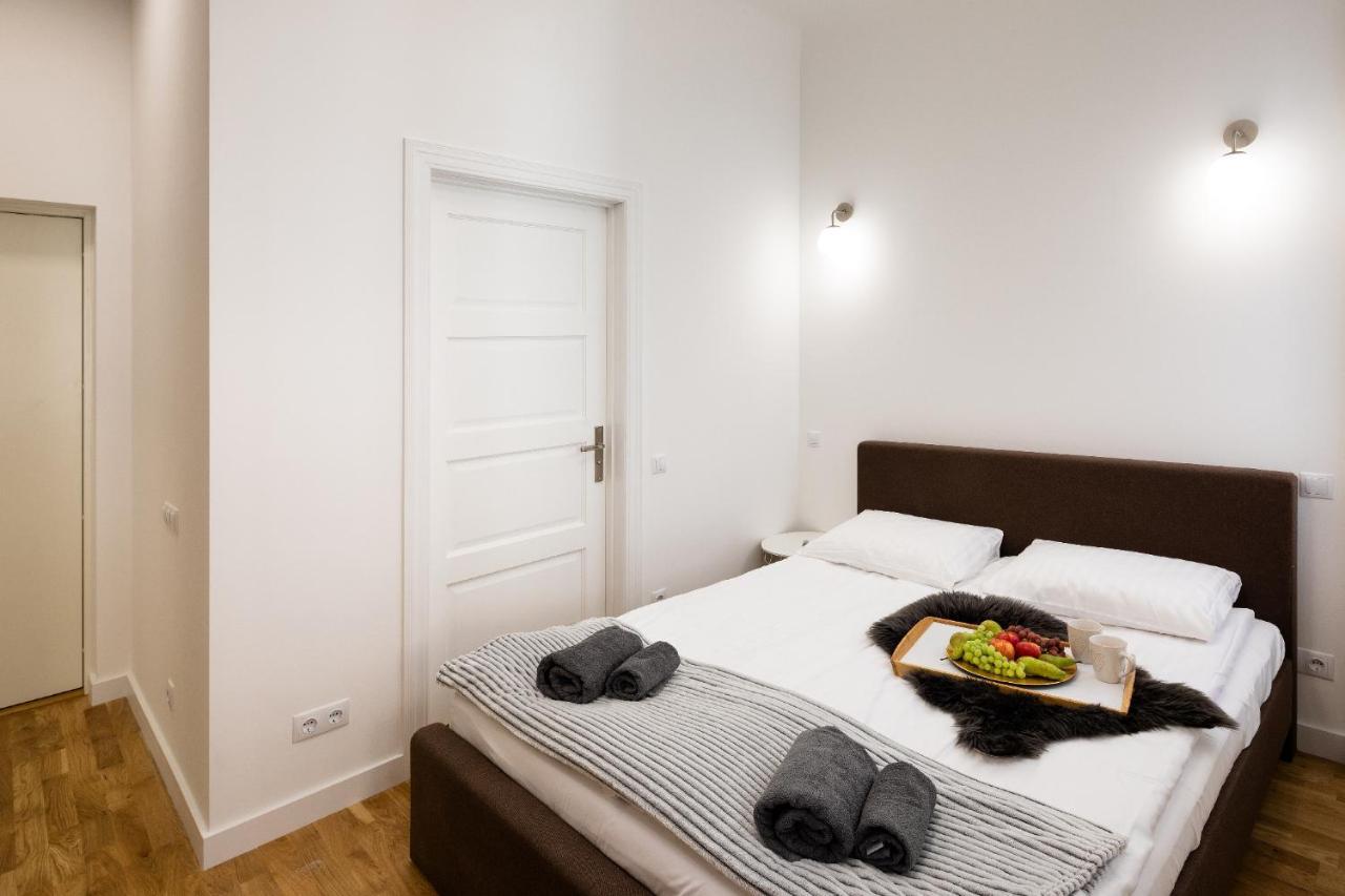 Brivibas House Design Apartments In City Center Riga Ngoại thất bức ảnh