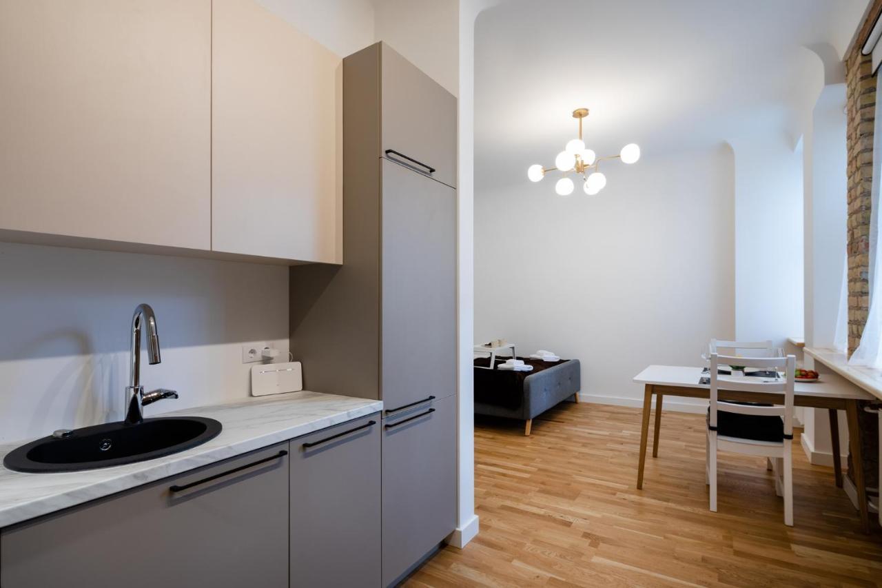 Brivibas House Design Apartments In City Center Riga Ngoại thất bức ảnh