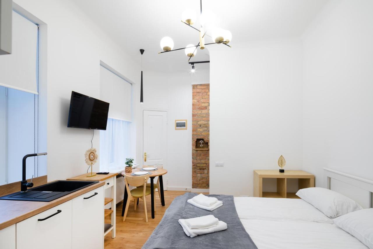 Brivibas House Design Apartments In City Center Riga Ngoại thất bức ảnh