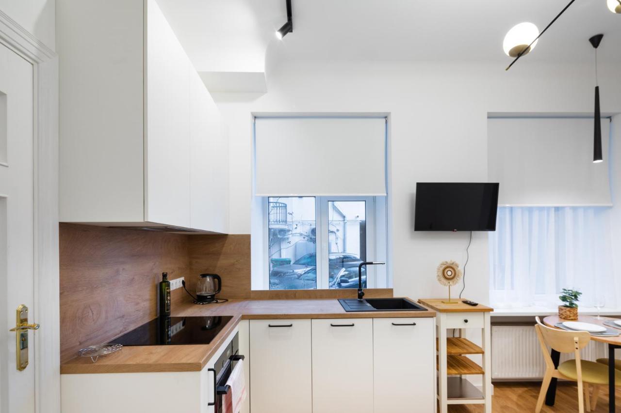 Brivibas House Design Apartments In City Center Riga Ngoại thất bức ảnh