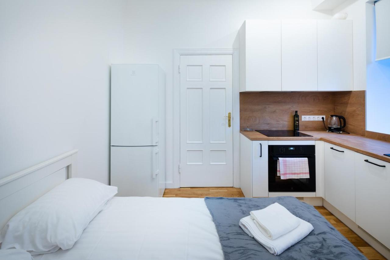 Brivibas House Design Apartments In City Center Riga Ngoại thất bức ảnh