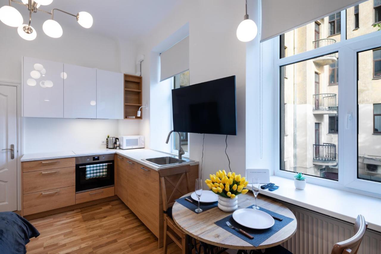 Brivibas House Design Apartments In City Center Riga Ngoại thất bức ảnh